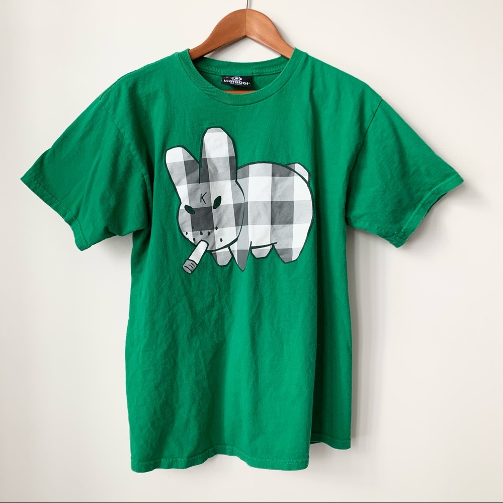 KIDROBOT | SMORKIN’ LABBIT BY FRANK KOZIK (SMOKING RABBIT) CLASSIC T-SHIRT